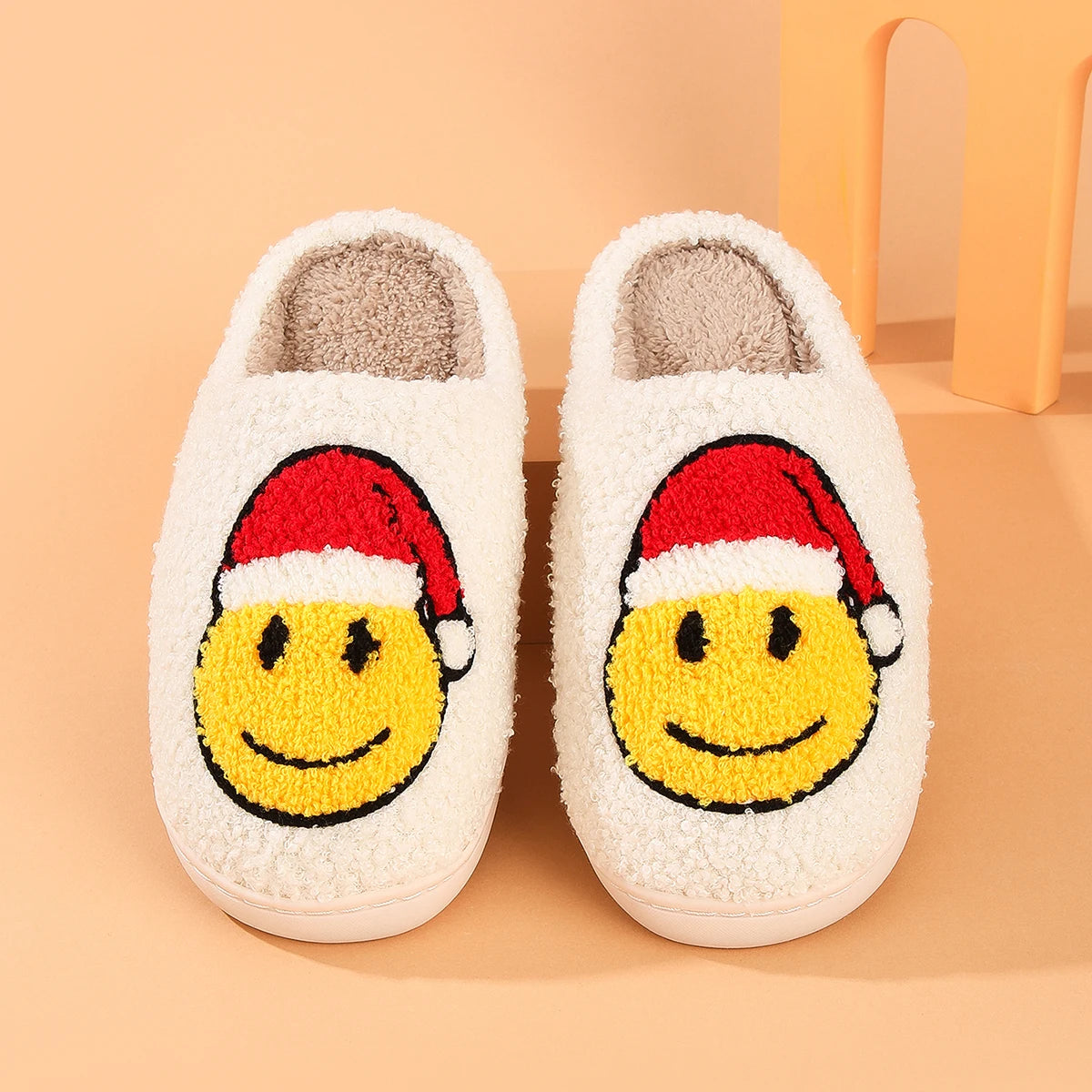 Pantoufles d'hiver en fourrure à motif Smiley pour femmes, pantoufles moelleuses