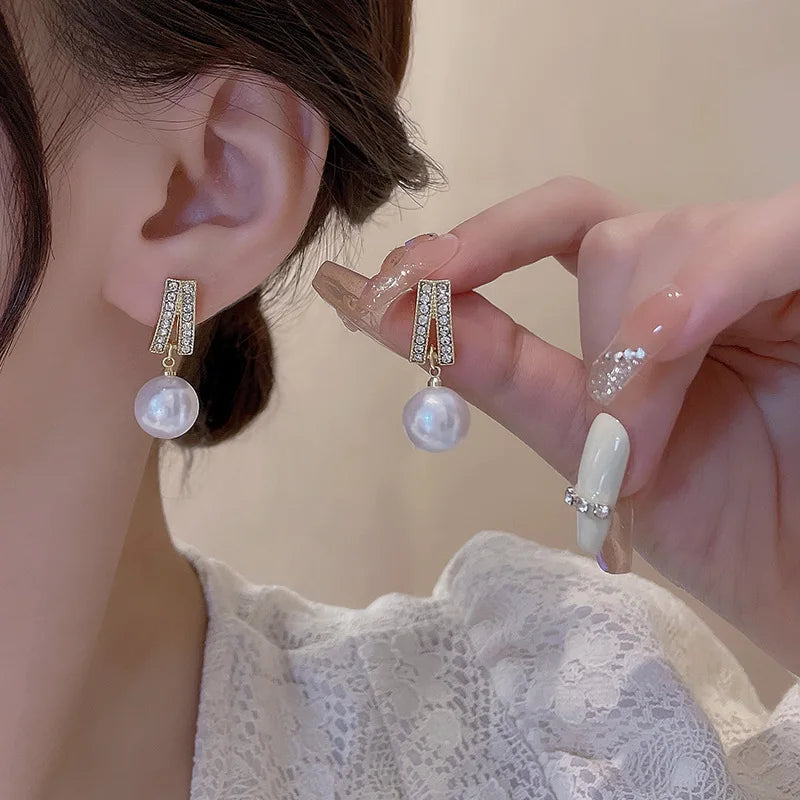 Women's Big Pearl C-Shaped Hoop Earrings