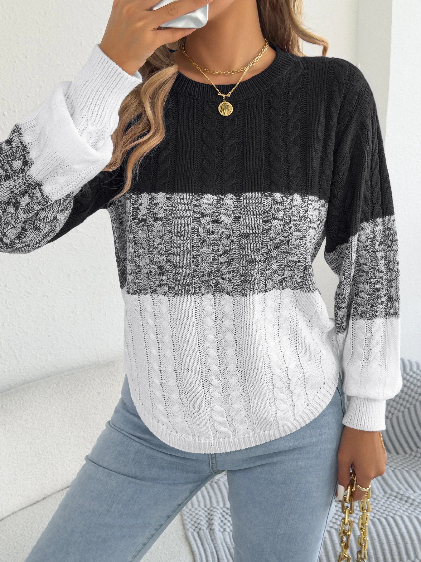 Women's Round Neck Color Block Striped Sweater