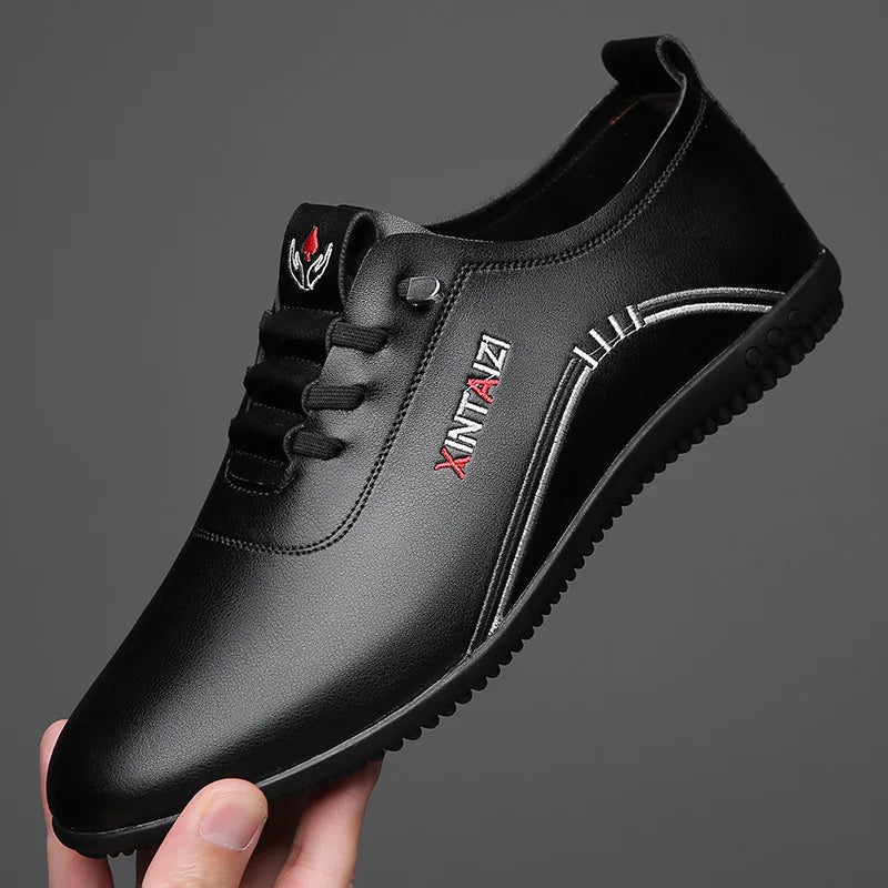 Mocassins blancs faits à la main pour hommes