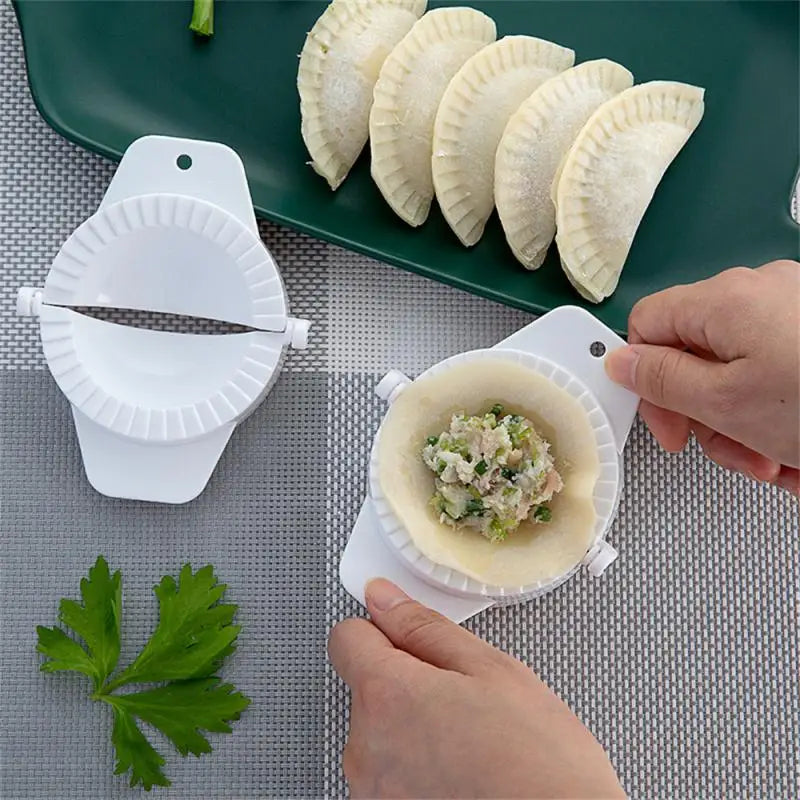 Hand-Pressed Plastic Dumplings Maker Mold