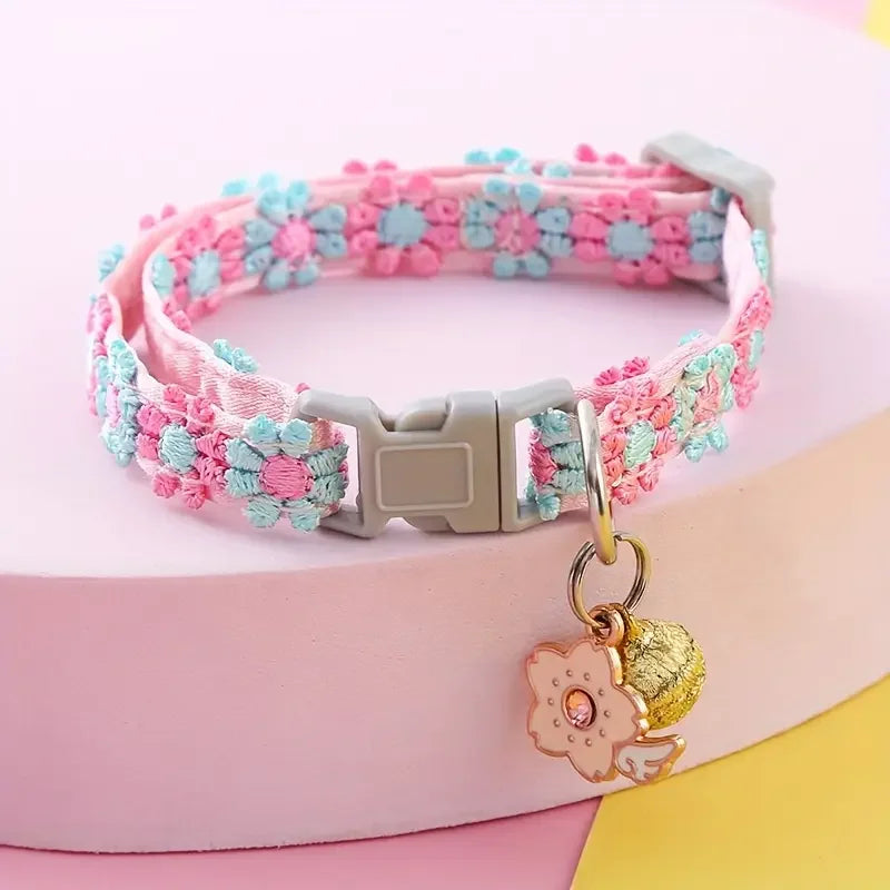Adjustable Floral Pendant Designer Cat Collar