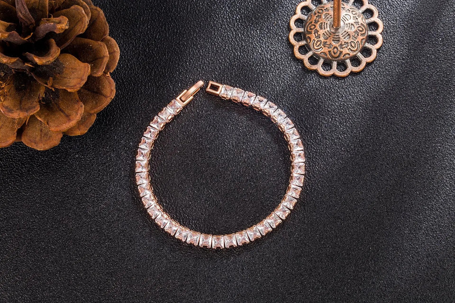 Adjustable sliver bracelet

