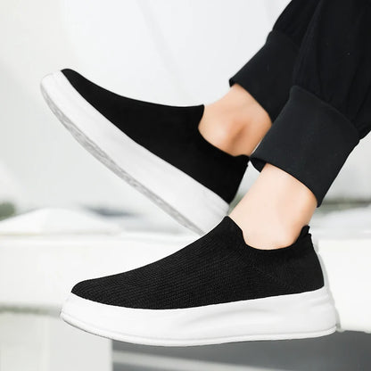 Breathablecomfortable running shoes