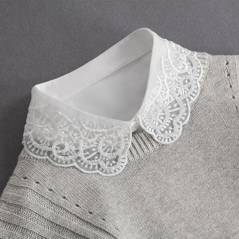 white detachable collar

