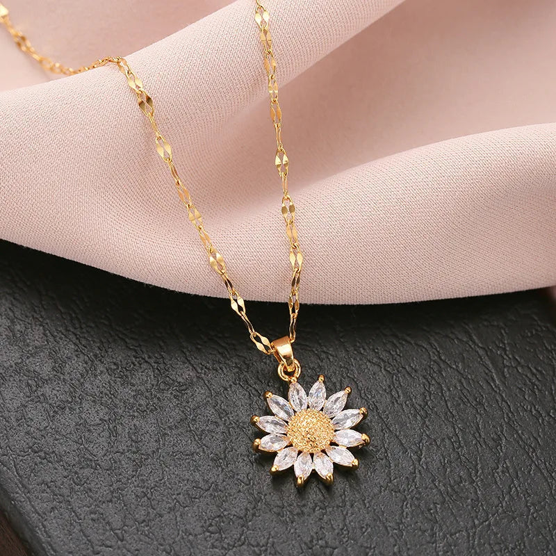 1PCS Gold Necklace Flower Pendant Inlaid Zirconia Titanium Steel Chain