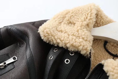 Vestes courtes en fausse fourrure d'agneau épaisse et chaude pour femmes