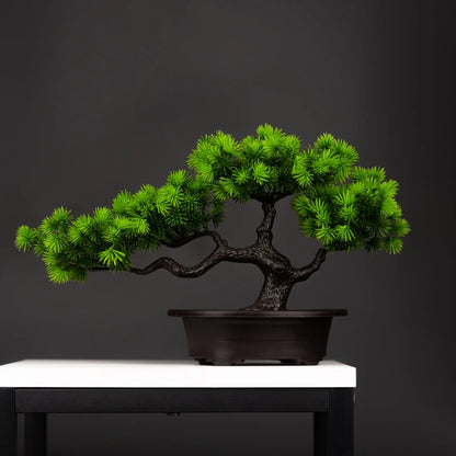 27 cm künstlicher Kiefern-Bonsai-Baum als Dekoration für Zuhause und den Schreibtisch.