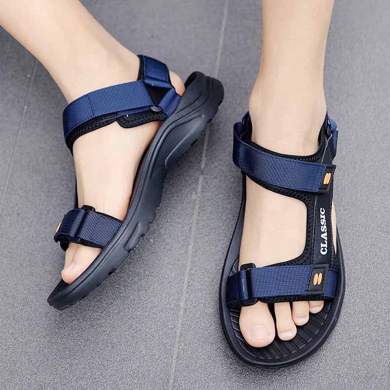 Lässige Sandalen und Turnschuhe für Herren