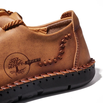 Baskets et mocassins confortables en cuir faits à la main pour hommes