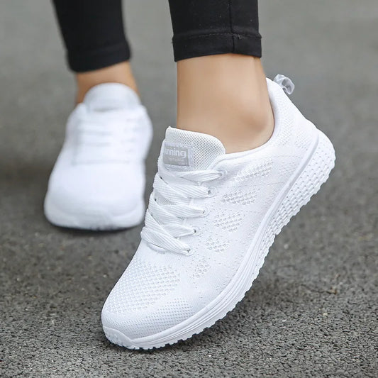 Lässige, atmungsaktive, flache Damen-Sneaker aus Mesh