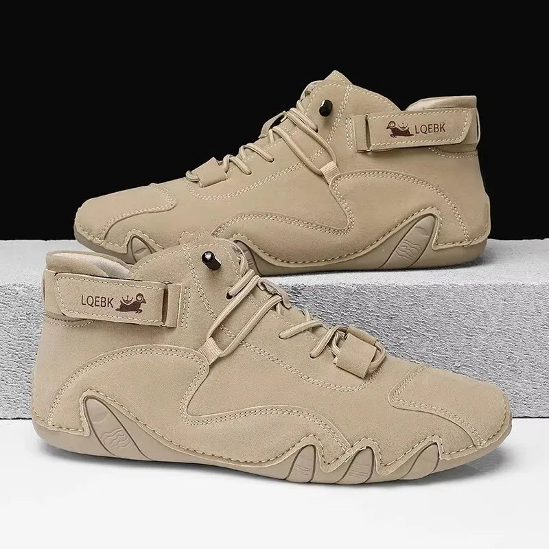 Modische Schnürsneaker für Herren