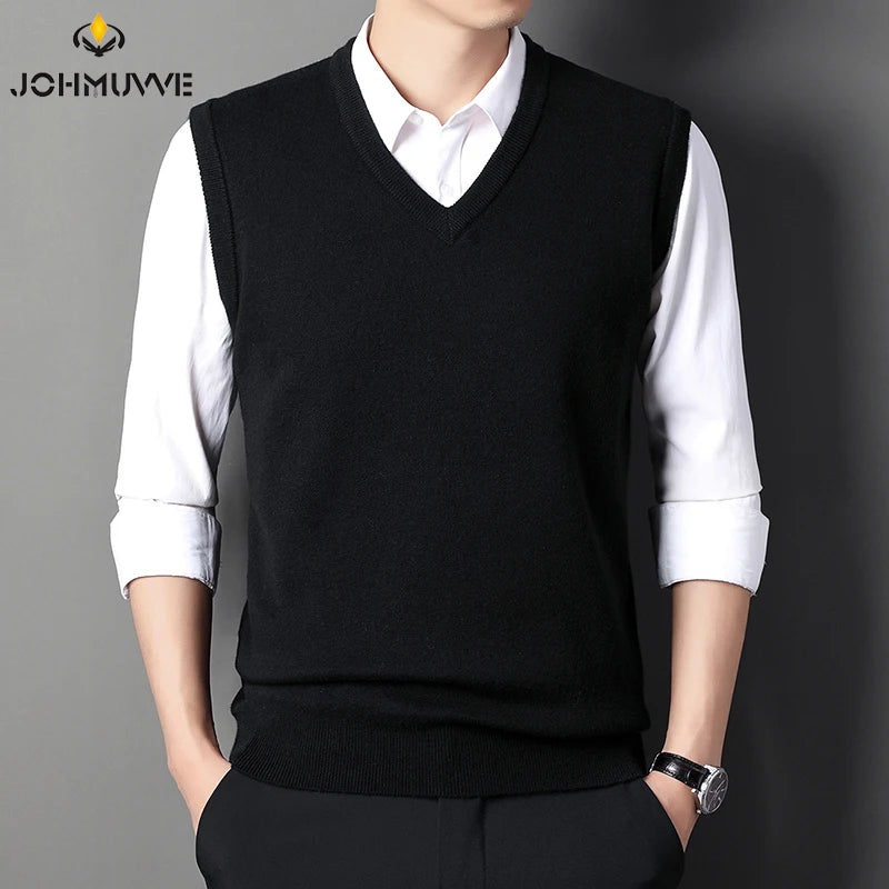 JOHMUVVE Retro V-Neck Wool Knit Vest
