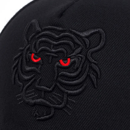 Schwarze Mütze mit Tiger-Stickerei
