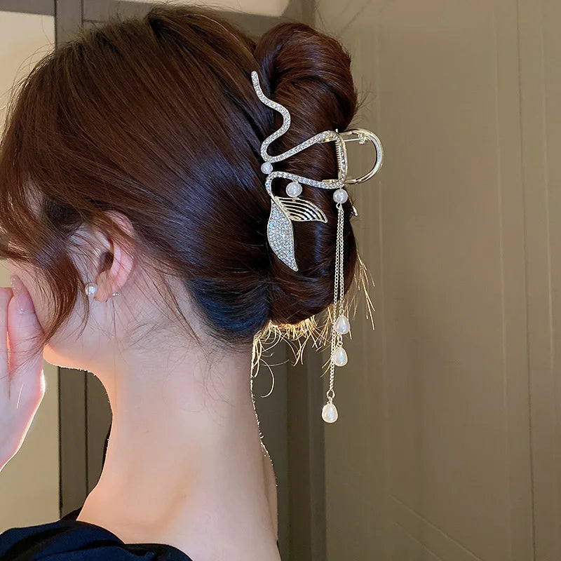Elegante Perlen-Quasten-Haarnadel, gekräuselte Haarspange