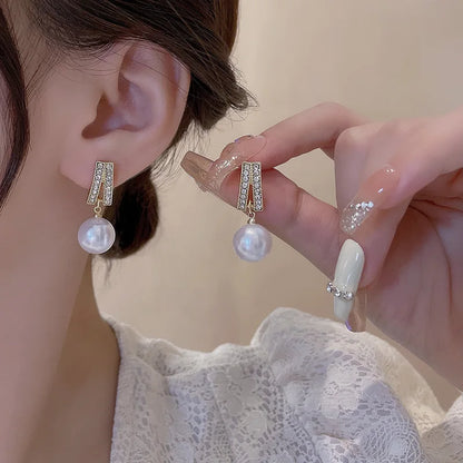 Women's Big Pearl C-Shaped Hoop Earrings