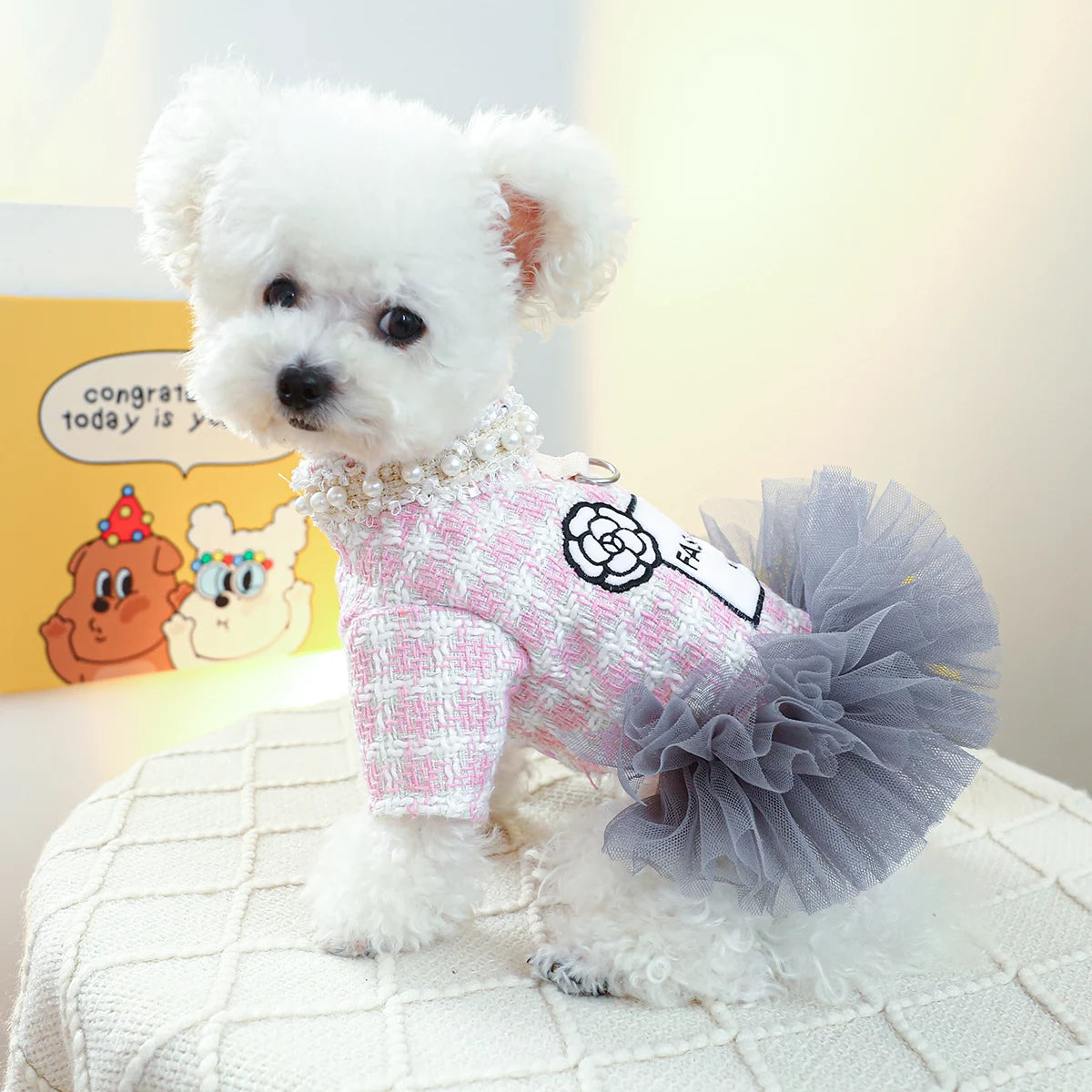 Rosa Teeblumenkleid für Hunde – Kleidung für kleine und mittelgroße Hunde