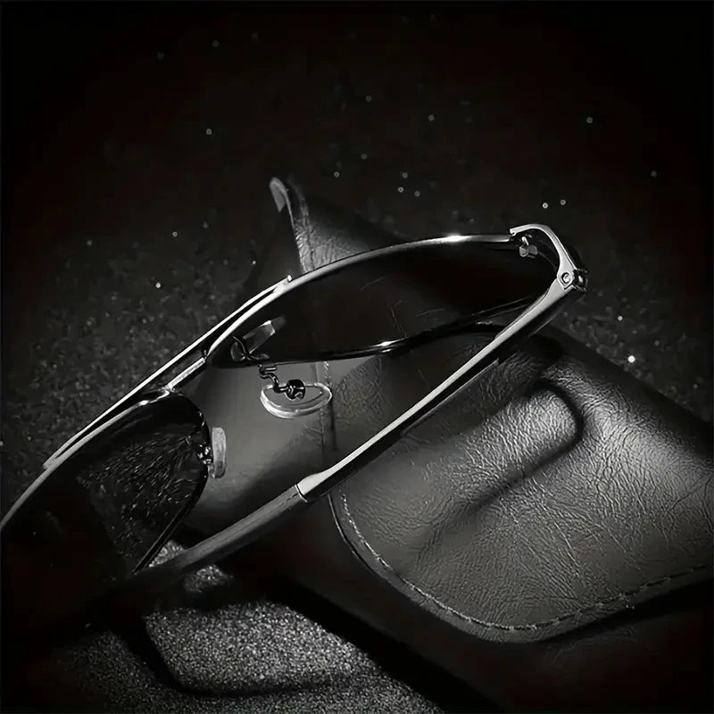 Unisex Photochromic Polarized Sunglasses