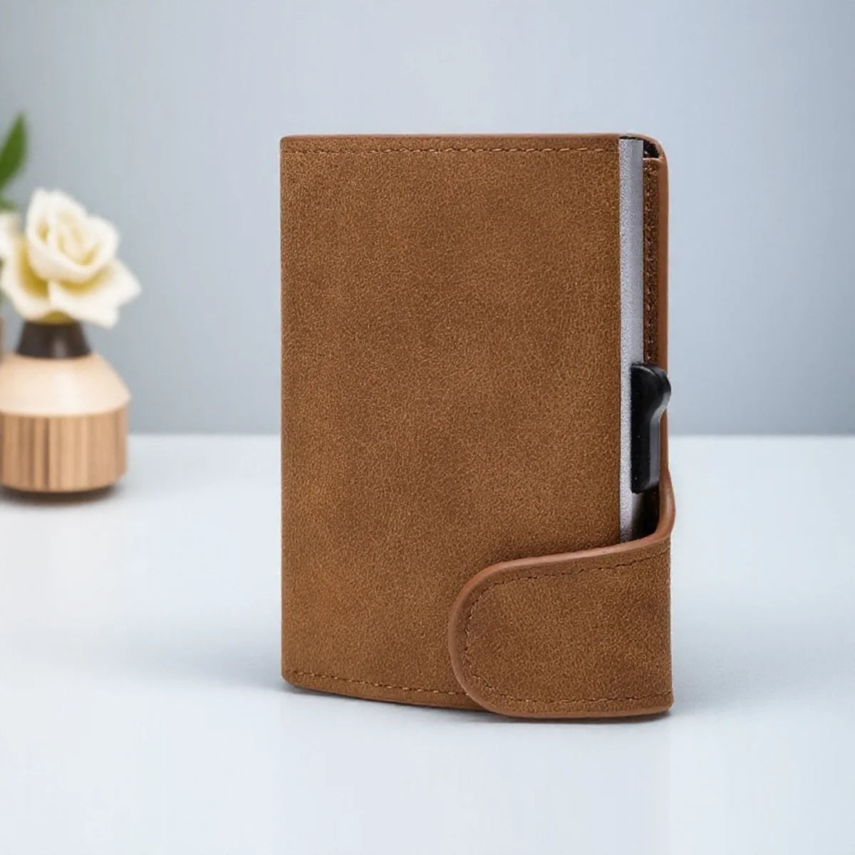 Portefeuille fin bloquant les RFID avec pince à billets pop-up