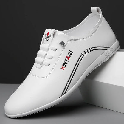 Handgefertigte weiße Loafer für Herren
