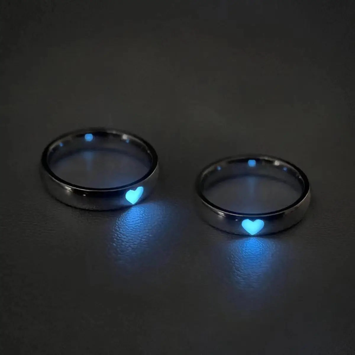 Adjustable luminous heart couples rings