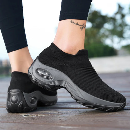 Damen-Wanderschuhe – Atmungsaktive Flyknit-Socken-Sneaker, leichte Slipper