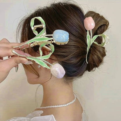 Lily Pearl Metal Hair Clip