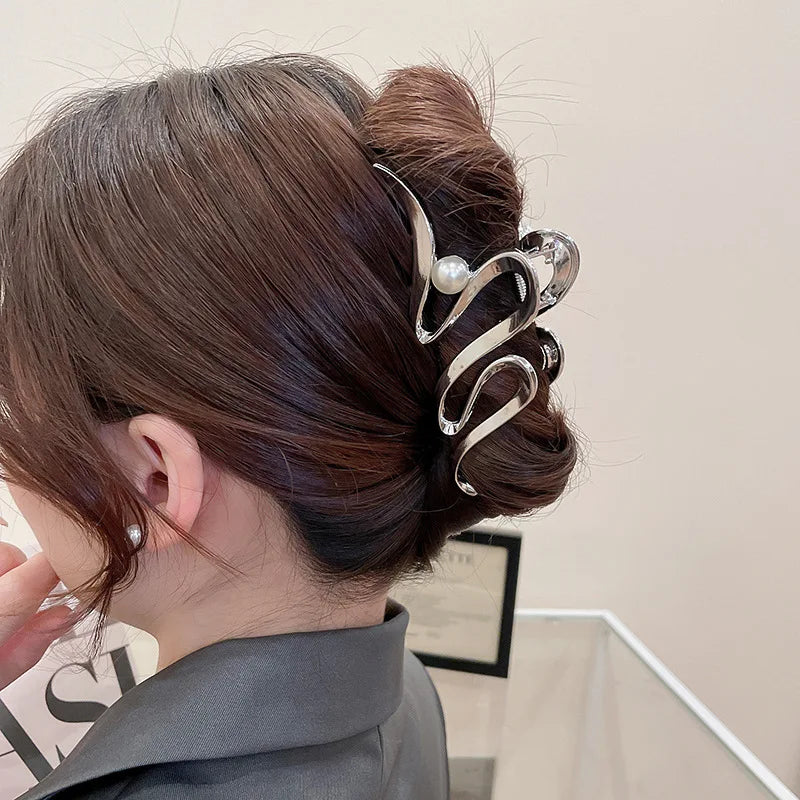 Irregular Metal Pearl Hair Claw Clips for Women – Alloy Barrettes