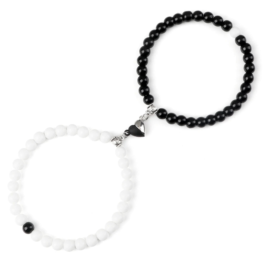 2er-Set magnetische Herzarmbänder für Paare – 6 mm große Distanzarmbänder aus natürlichen Malachit- und Tigeraugenperlen