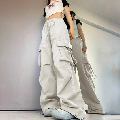 Weit geschnittene Cargohose für Damen – Streetwear-Hose mit Kordelzug, hohem Bund, vielen Taschen und lockerer Passform