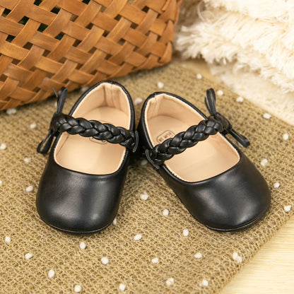 Neue Baby-Mädchen-Schuhe mit klassischer Schleife und Gummisohle