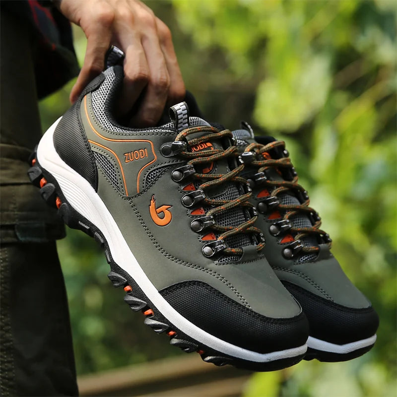 Strapazierfähige, leichte Herren-Wanderstiefel aus Leder 