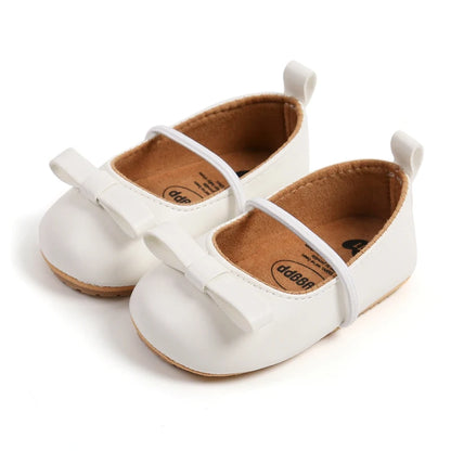 Flache Baby-Prinzessin-Schuhe mit Schleife