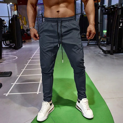 Atmungsaktive Sporthose für Herren aus Eisseide mit geradem Bein 