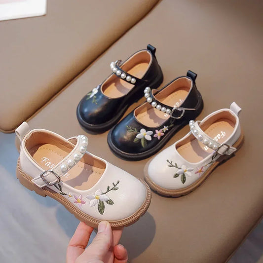 Chaussures en cuir à fleurs pour bébé fille