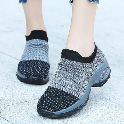 Damen-Wanderschuhe – Atmungsaktive Flyknit-Socken-Sneaker, leichte Slipper