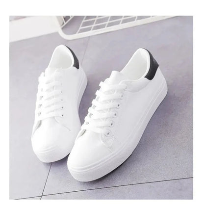 Chaussures décontractées en cuir à semelle épaisse avec broderie de roses d'automne