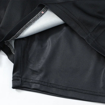 2-in-1-Turnshorts mit Berserker-Print für Herren