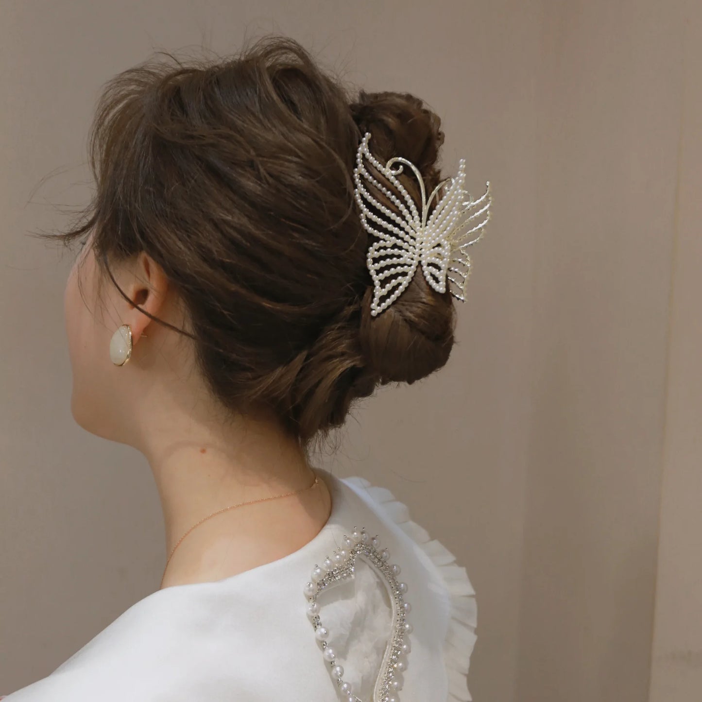 Rhinestone Butterfly Hair Claw Clips for Women – Pearl & Crystal Bling Hair Accessories