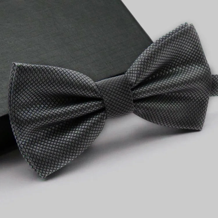 Men's Lightweight Solid Color Butterfly Bow Tie