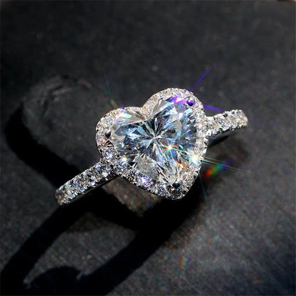 Luxus Silber Farbe Herz Ring für Frauen Exquisite Mode Metall Intarsien Weiß Zirkon Steine ​​Hochzeit Ring Engagement Schmuck