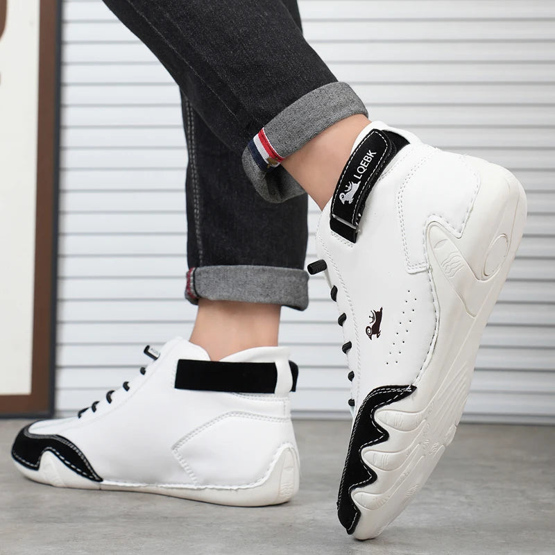 Herren-Winterstiefel mit hohem Schaft und Schnürung aus Leder