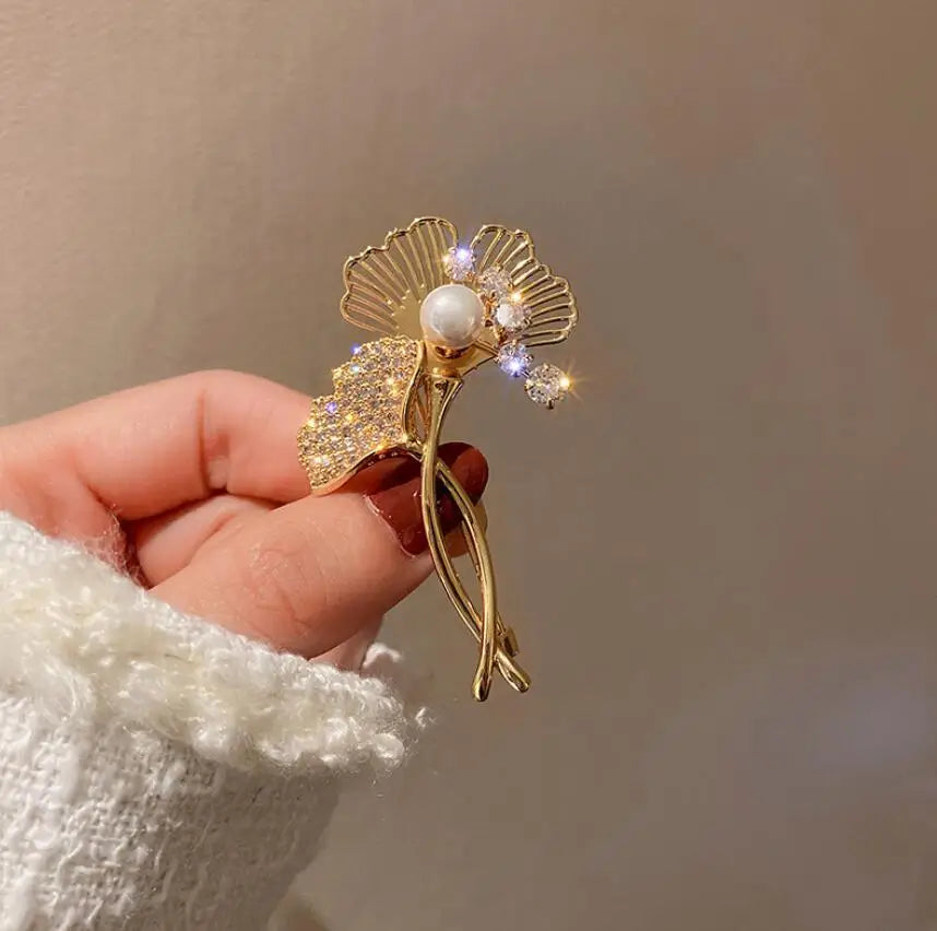 Golden Tulip Flower Pearl Brooch for Women – CZ Rhinestone Crystal Metal Pin