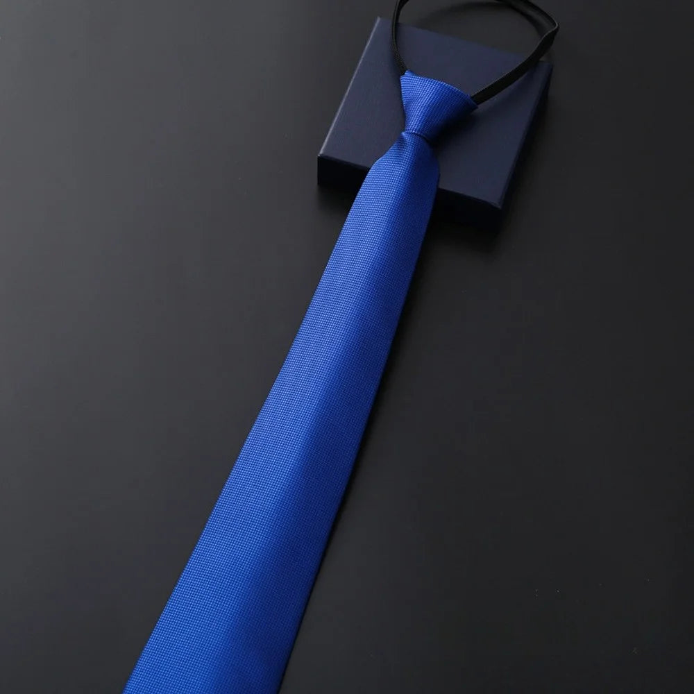 8 cm lange, vorgebundene, gestreifte Krawatte mit Reißverschluss