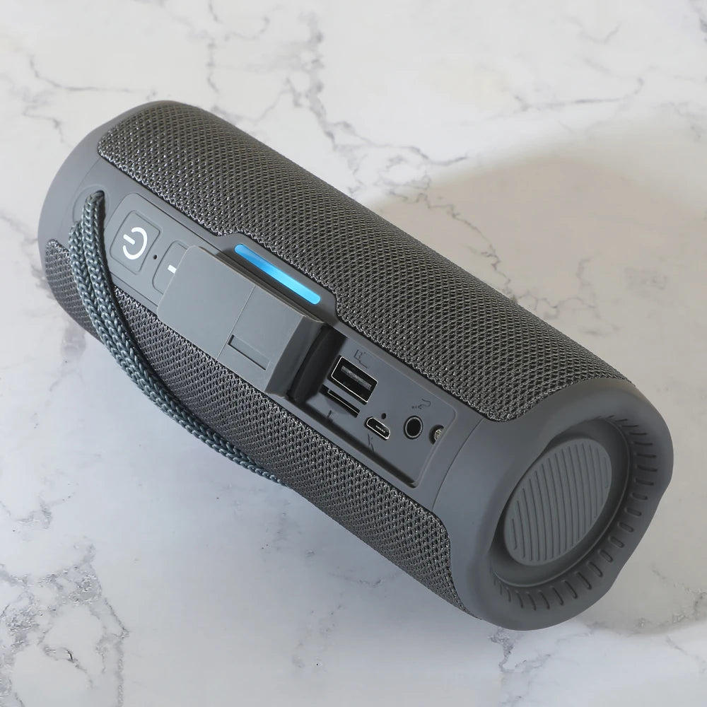 Drahtloser Bluetooth-Lautsprecher mit Dual-Bass-LED