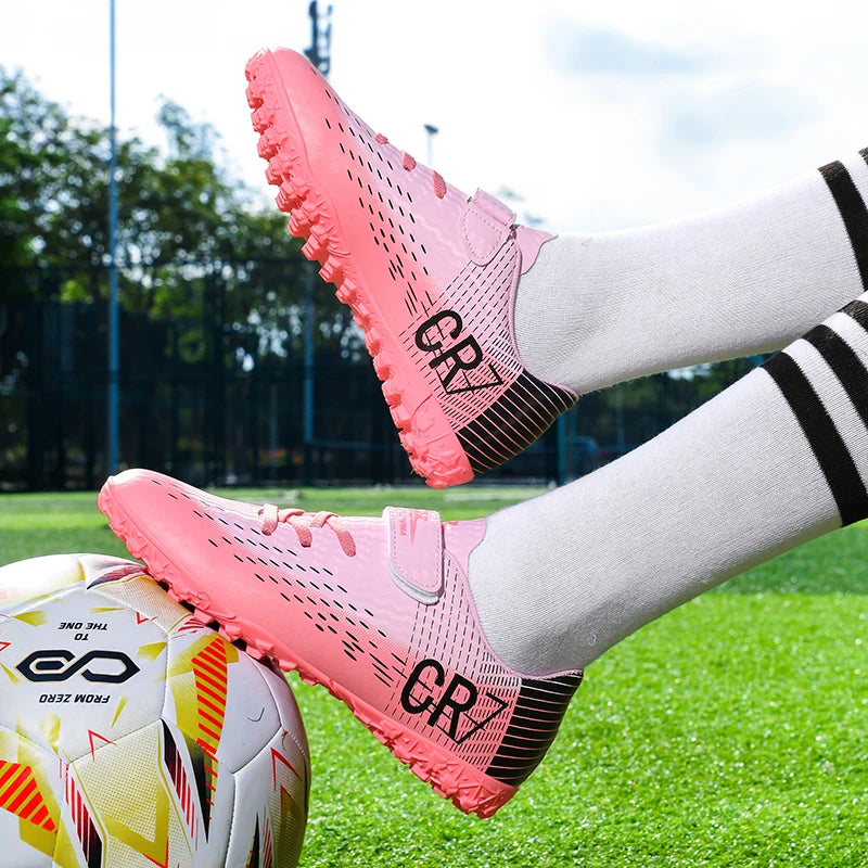 Outdoor Trainers Ultralight Professional Men Football Boots