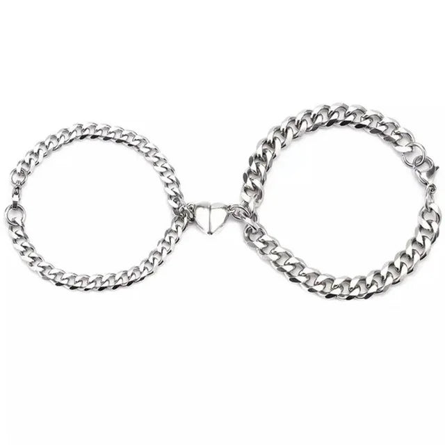 Silberfarbene Liebes-Herz-Magnet-Paar-Armbänder für Damen und Herren, doppellagig