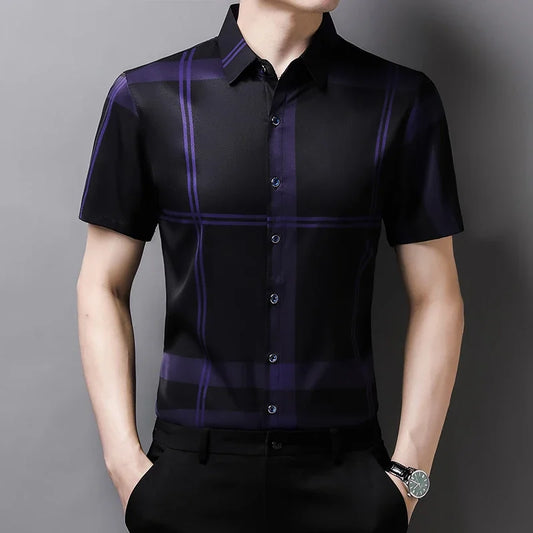 Men's Lightweight Short Sleeve Plaid Button‑Down Shirt