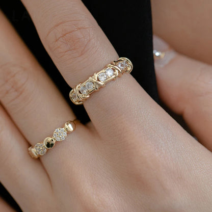 Bague de fiançailles géométrique en zircone cubique pour femme