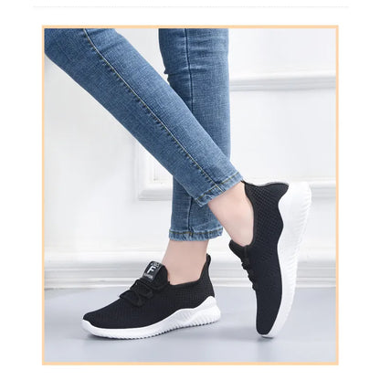 Women's Flat Lace-Up Shoes